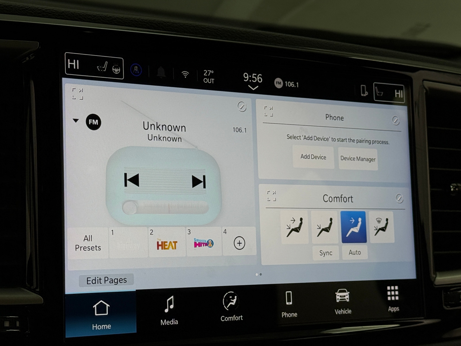 Thumbnail: 2025 Chrysler Pacifica - 3