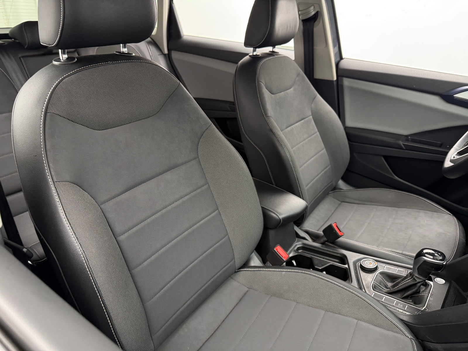 Thumbnail: 2022 Volkswagen Taos - 2