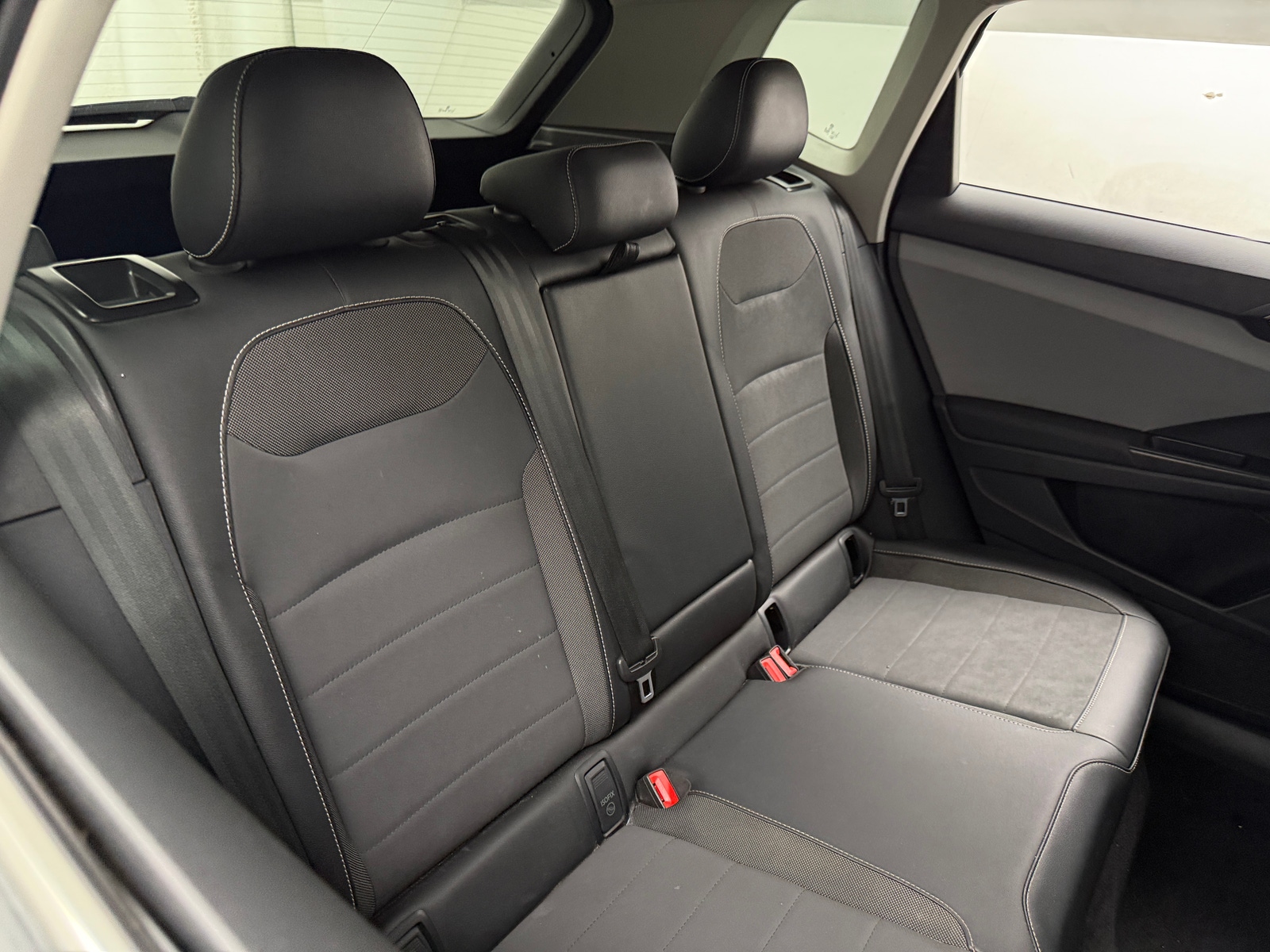 Thumbnail: 2022 Volkswagen Taos - 6