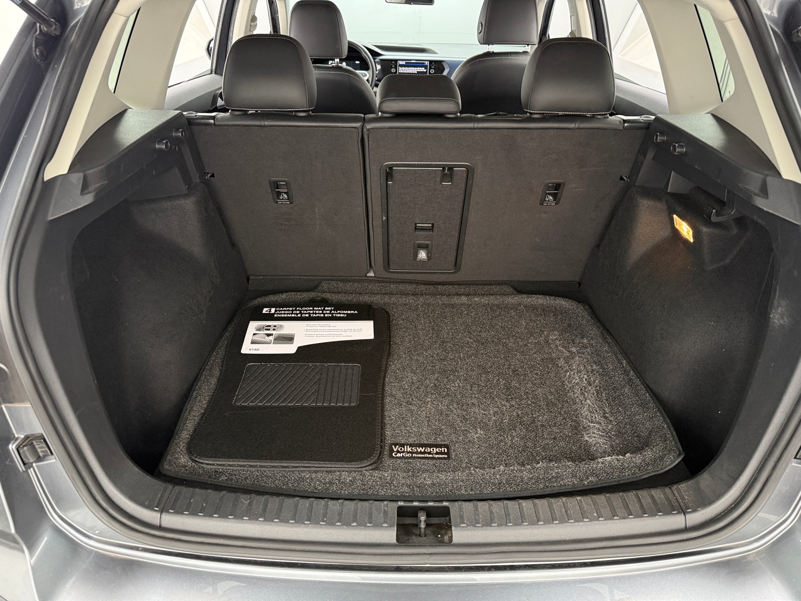 Thumbnail: 2022 Volkswagen Taos - 7