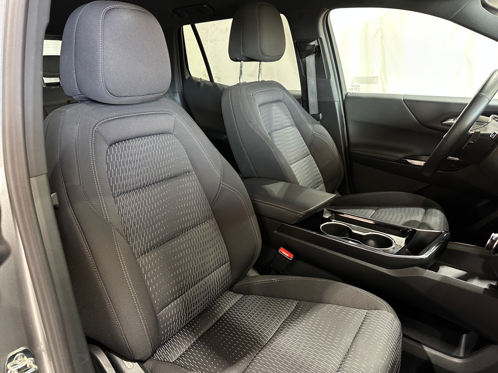 Thumbnail: 2025 Chevrolet Equinox - 2