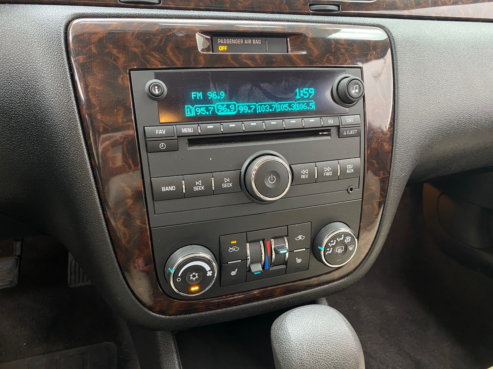 Thumbnail: 2015 Chevrolet Impala - 3