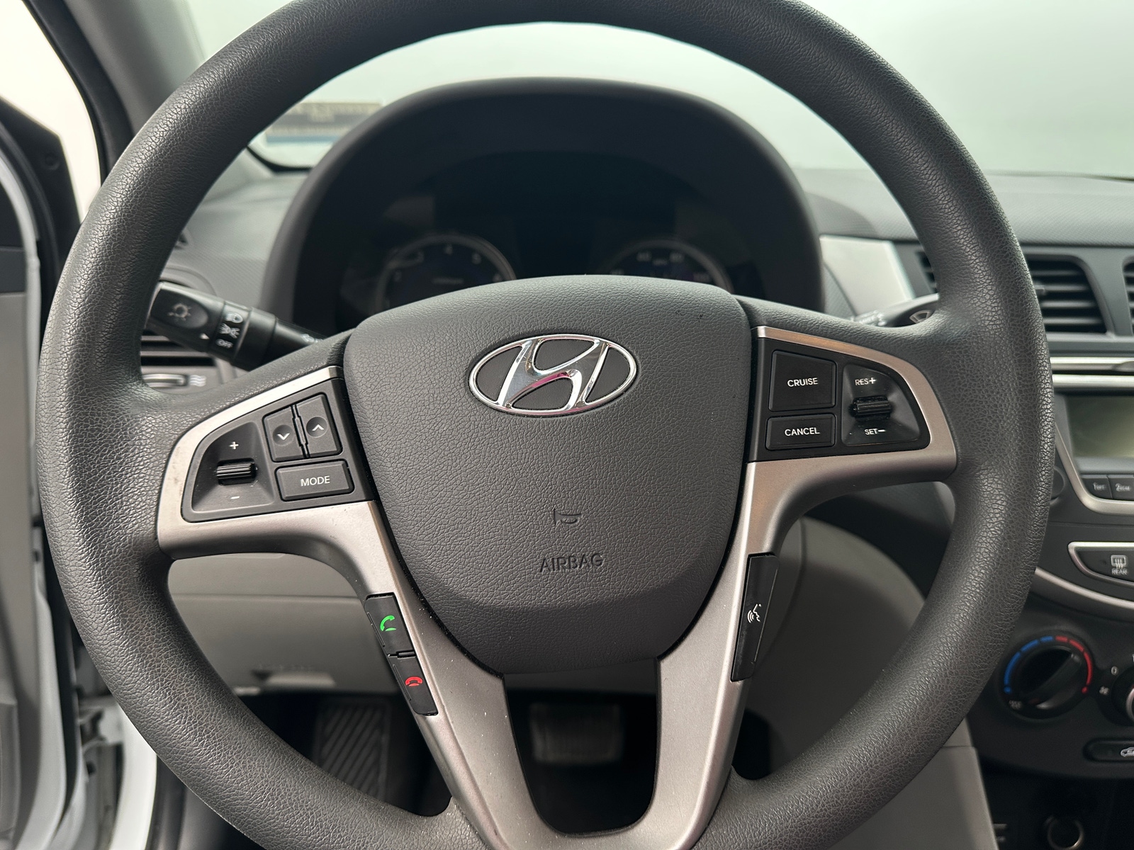 Thumbnail: 2017 Hyundai Accent - 5