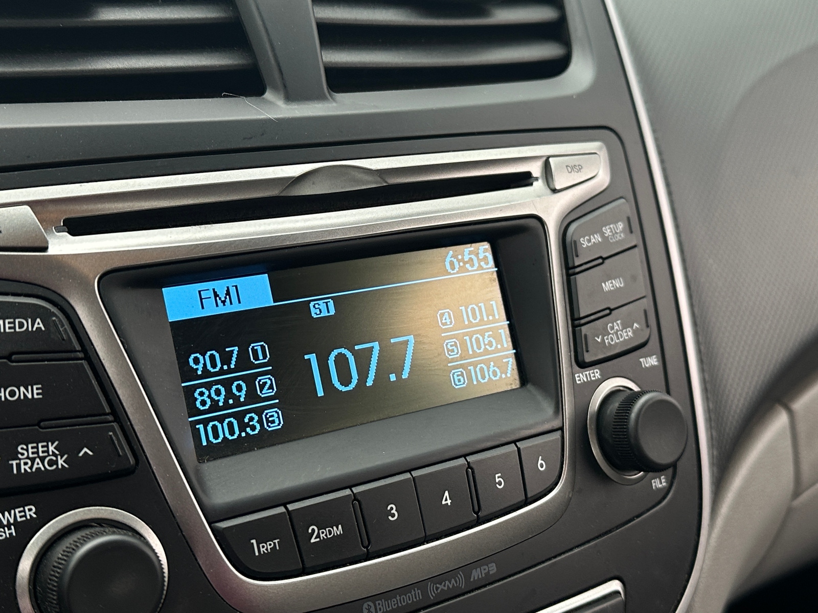 Thumbnail: 2017 Hyundai Accent - 4