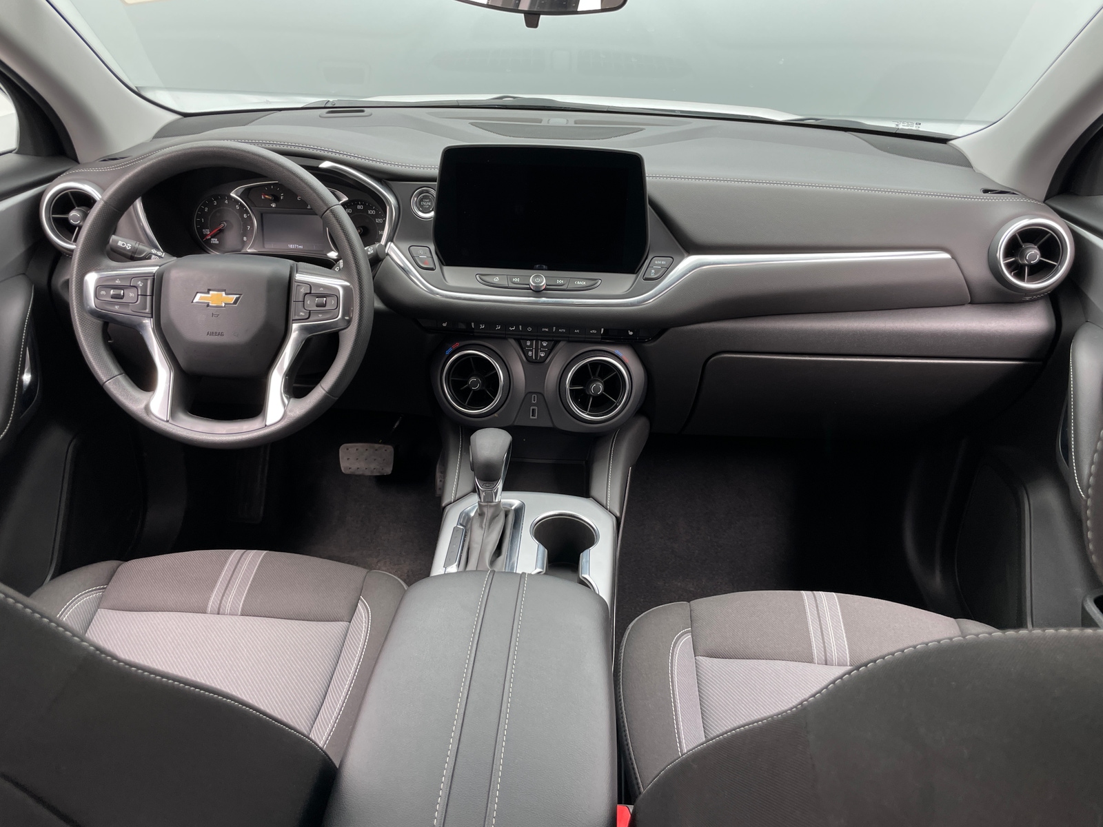 Thumbnail: 2025 Chevrolet Blazer - 3