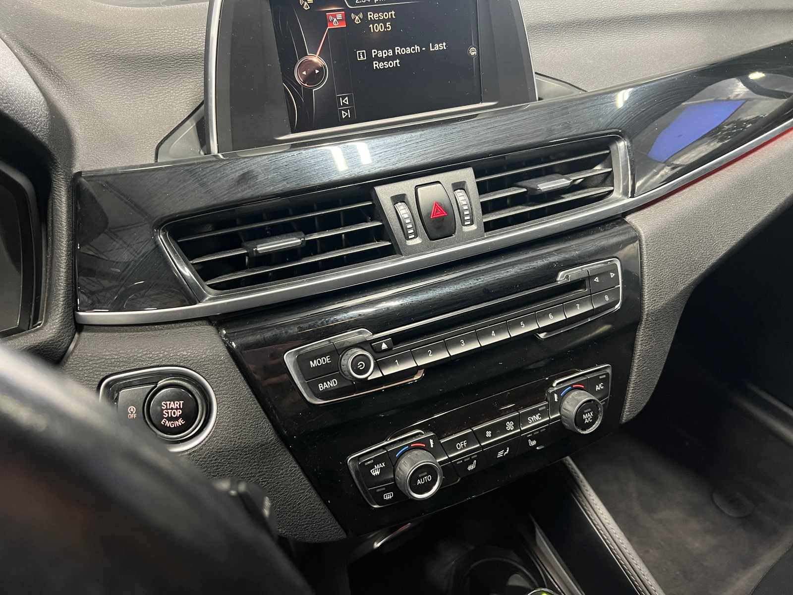 Thumbnail: 2017 BMW X1 - 3