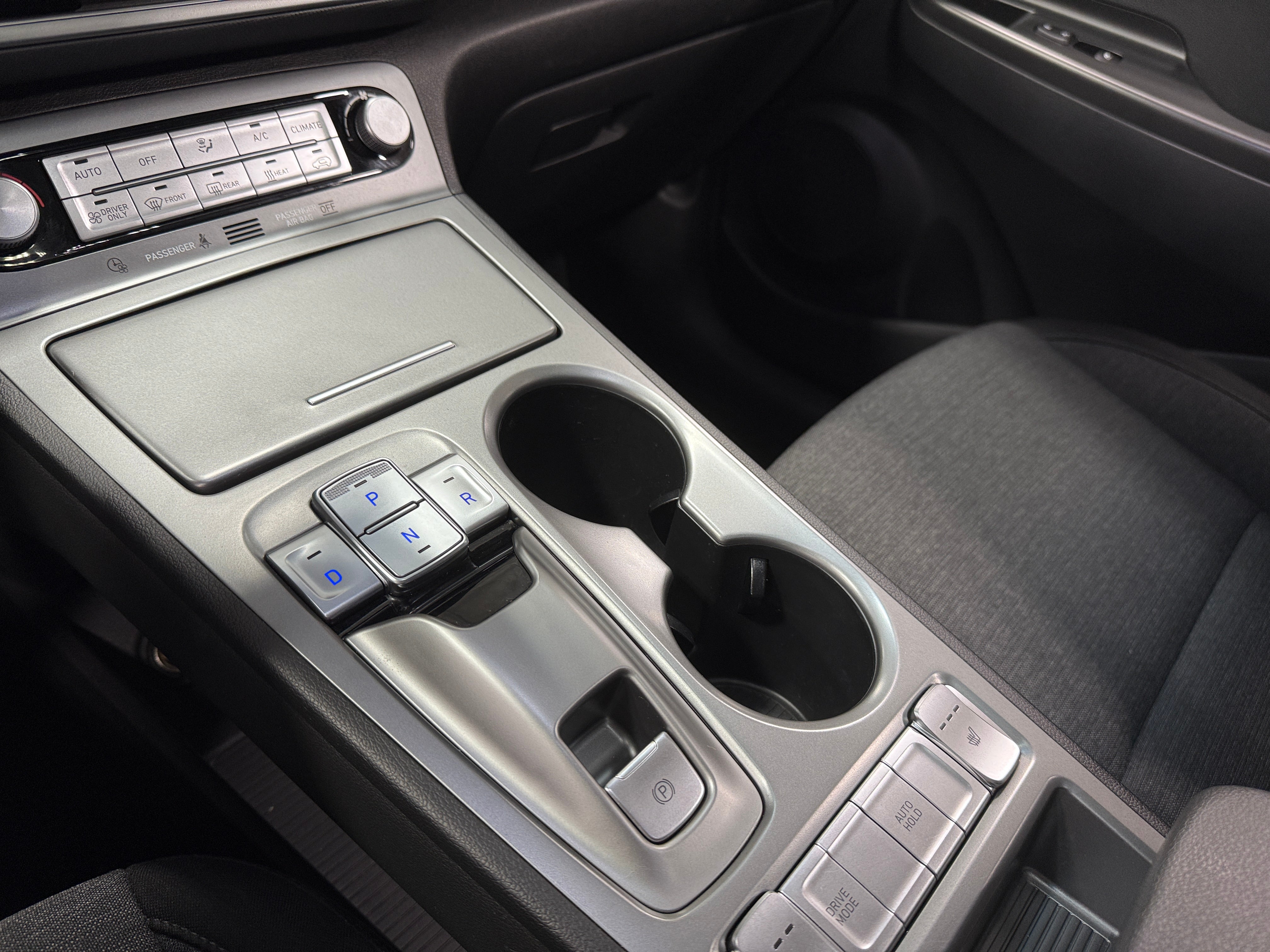 Used 2023 Hyundai Kona EV SEL with VIN KM8K33AGXPU161113 for sale in Oak Creek, WI