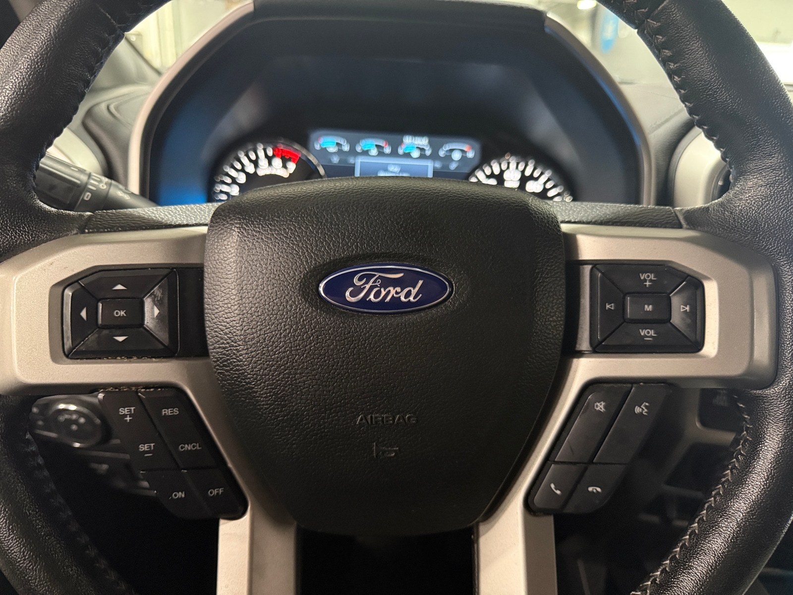 Thumbnail: 2019 Ford Econoline - 4