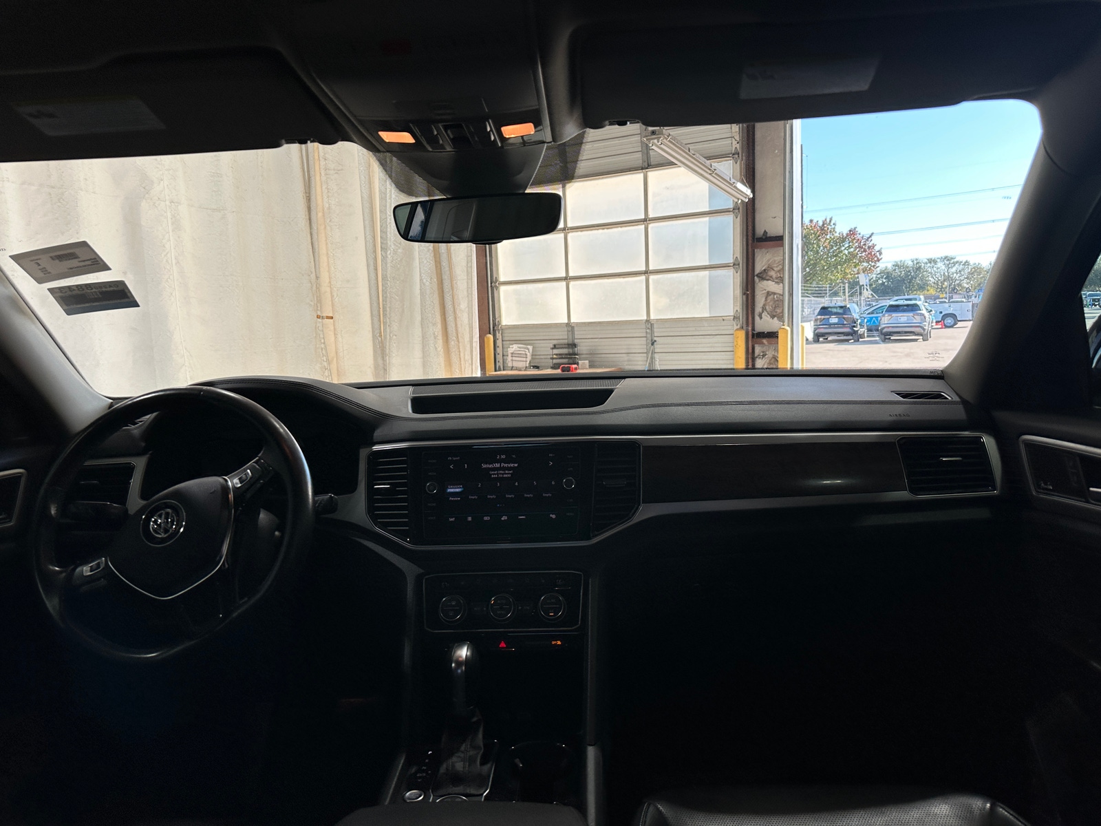 Thumbnail: 2018 Volkswagen Atlas - 2