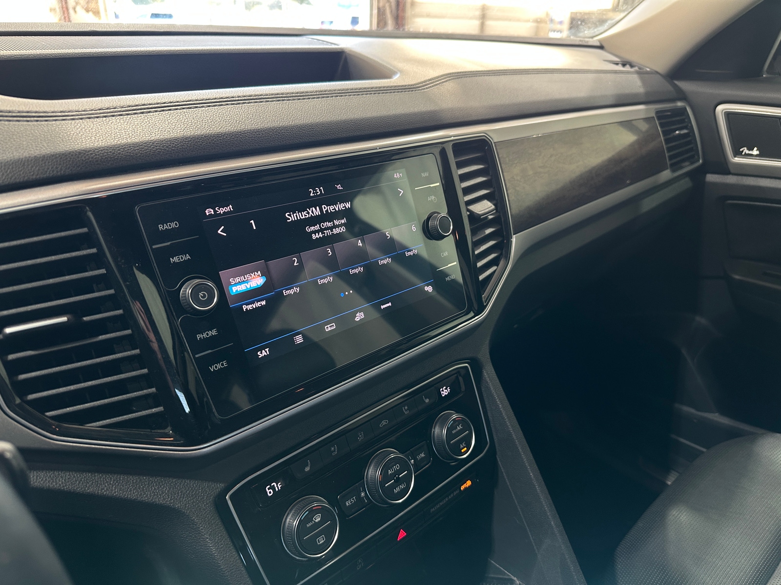 Thumbnail: 2018 Volkswagen Atlas - 3