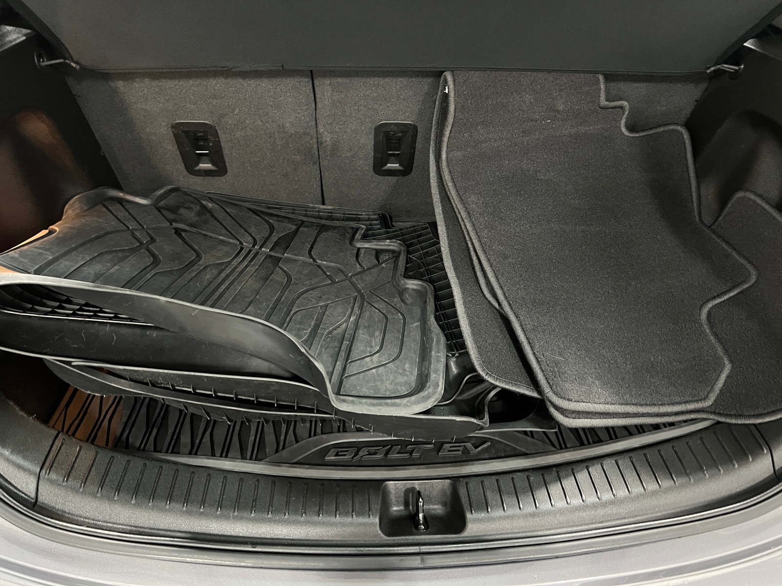 Thumbnail: 2022 Chevrolet Bolt EV - 6