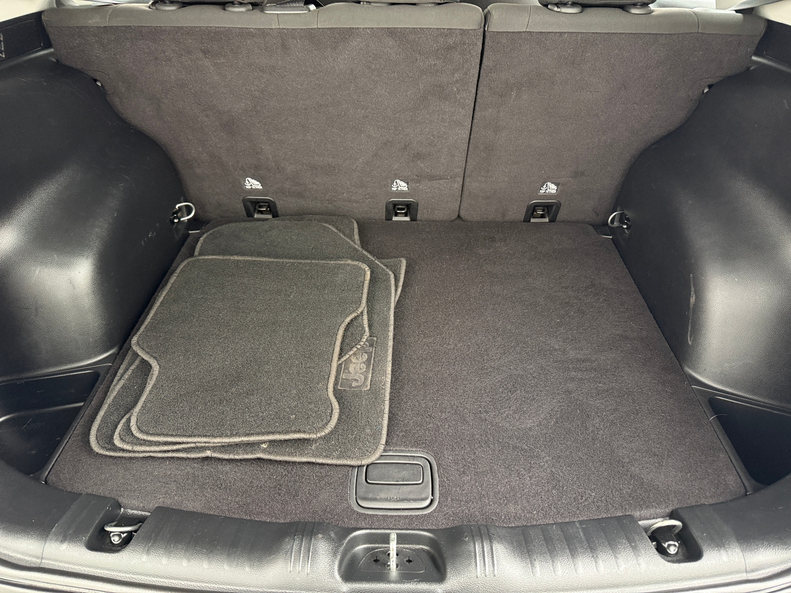 Thumbnail: 2018 Jeep Compass - 7