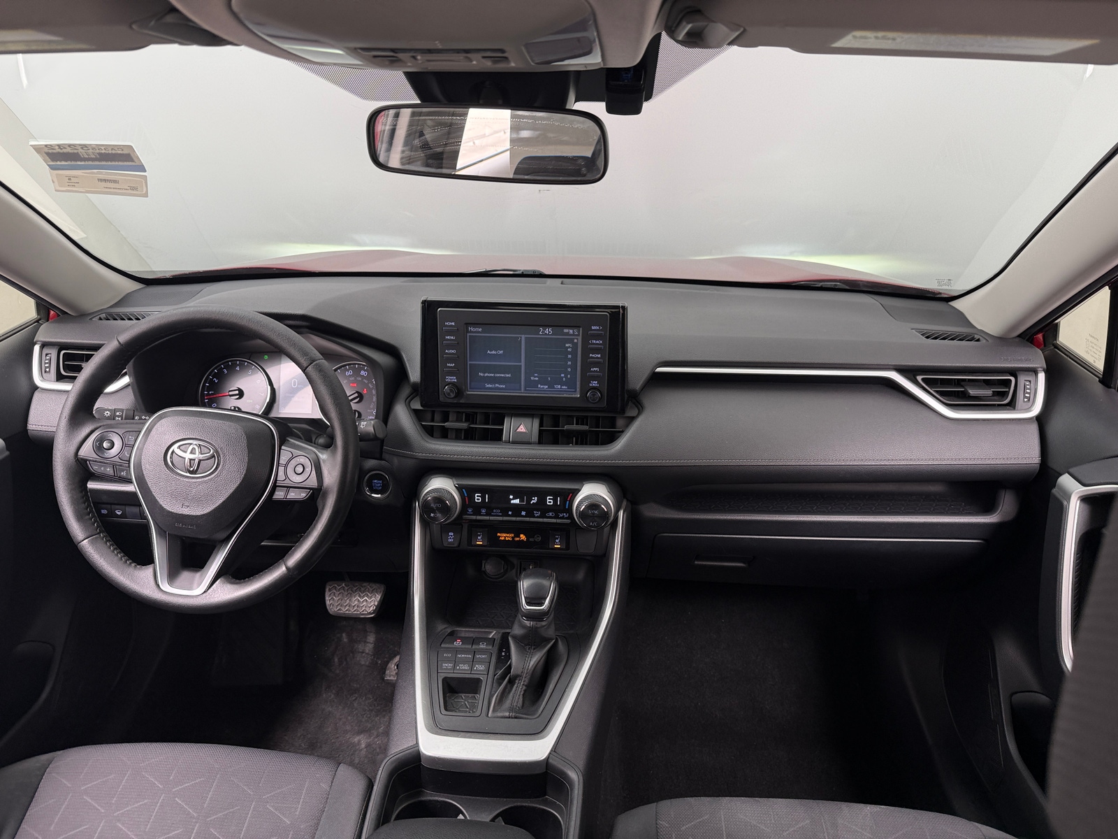 Thumbnail: 2019 Toyota RAV4 - 3