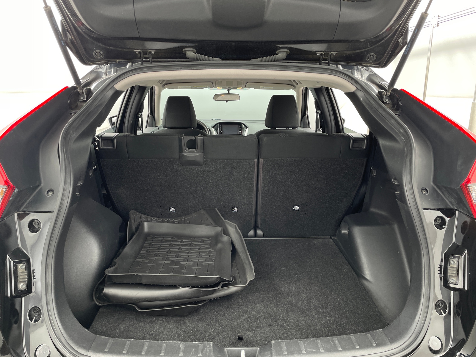 Thumbnail: 2020 Mitsubishi Eclipse Cross - 7