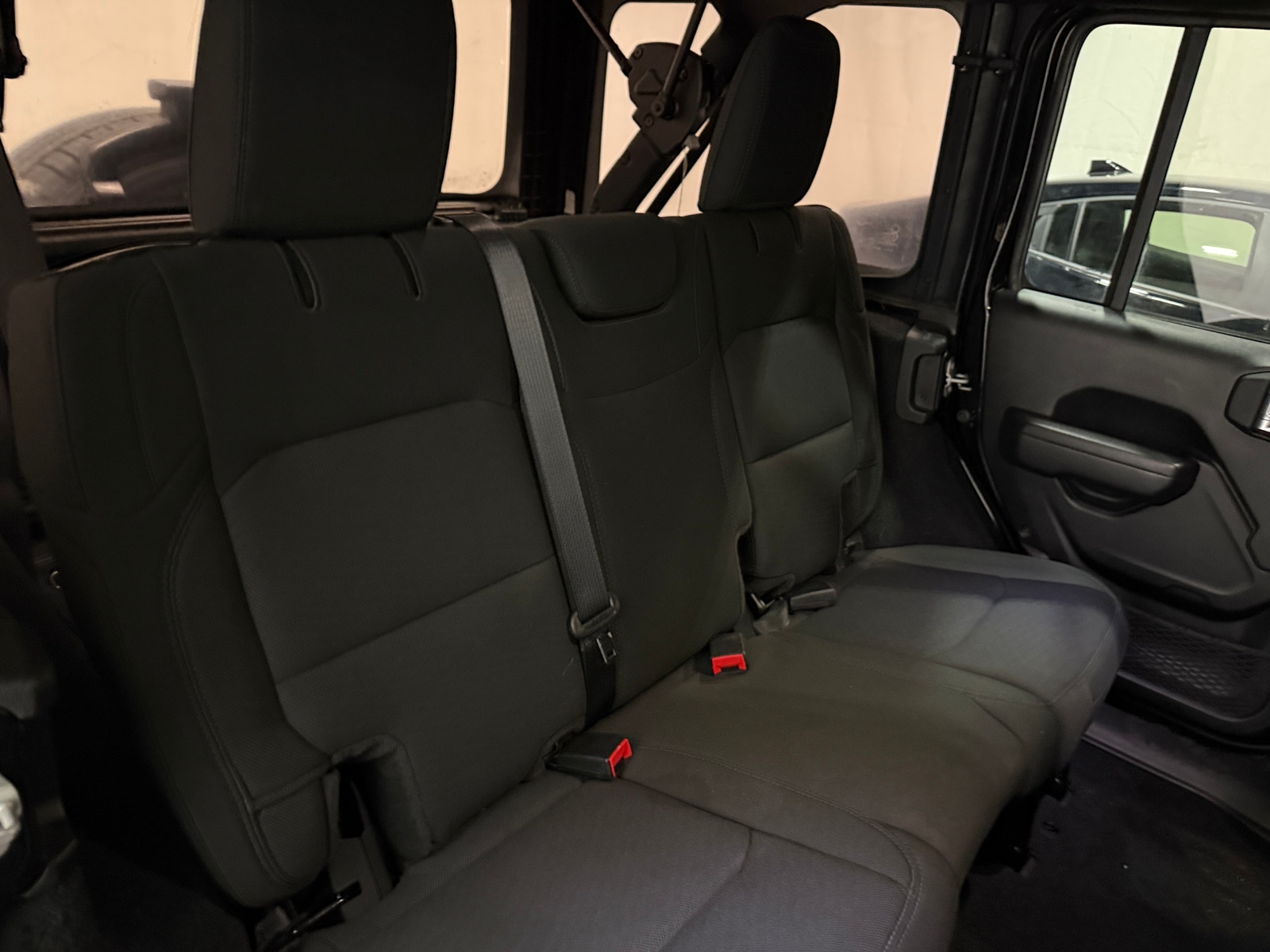 Thumbnail: 2022 Jeep Wrangler - 6