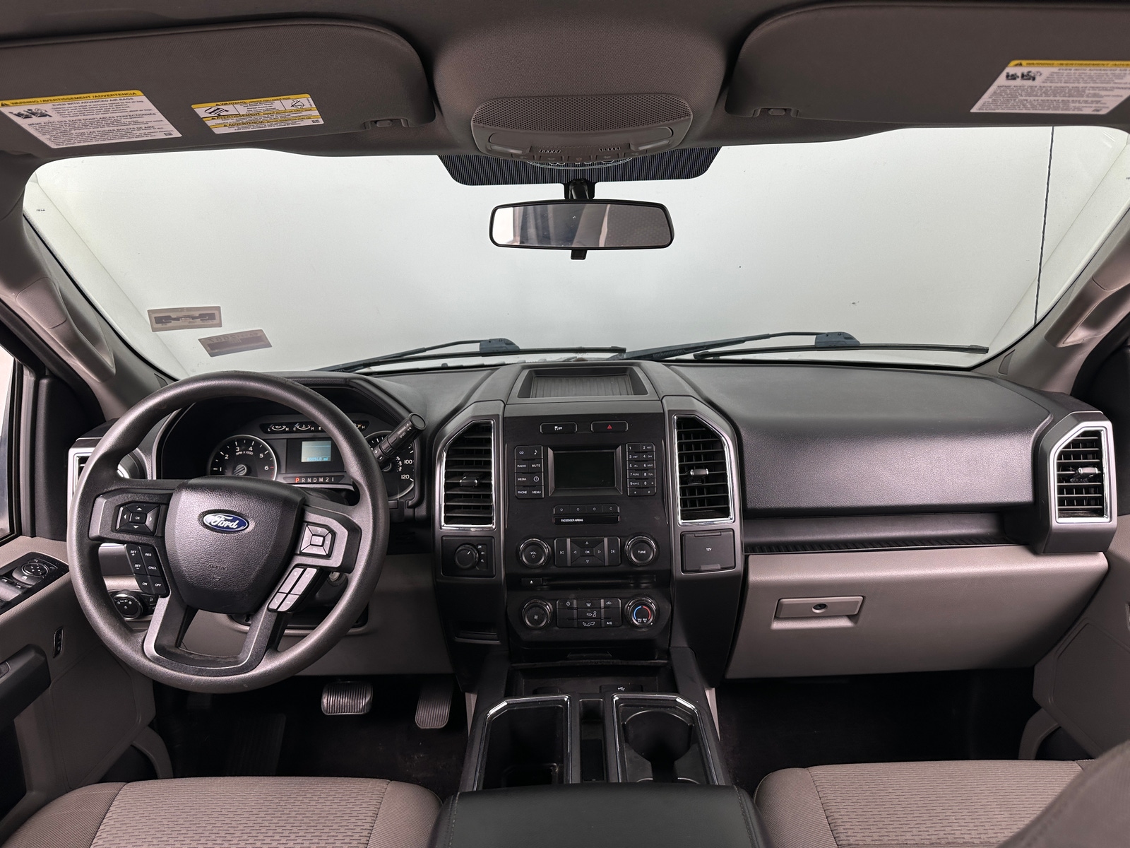 Thumbnail: 2016 Ford Econoline - 3