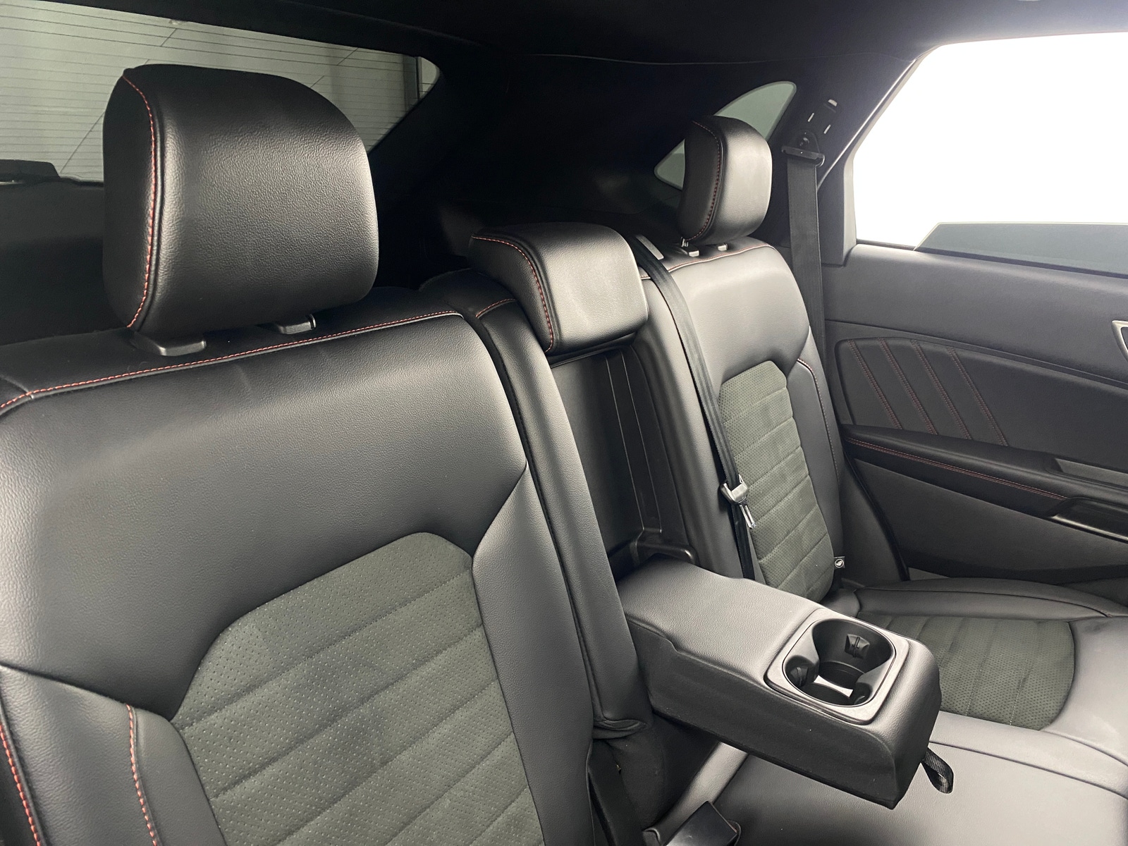 Thumbnail: 2021 Ford Edge - 5