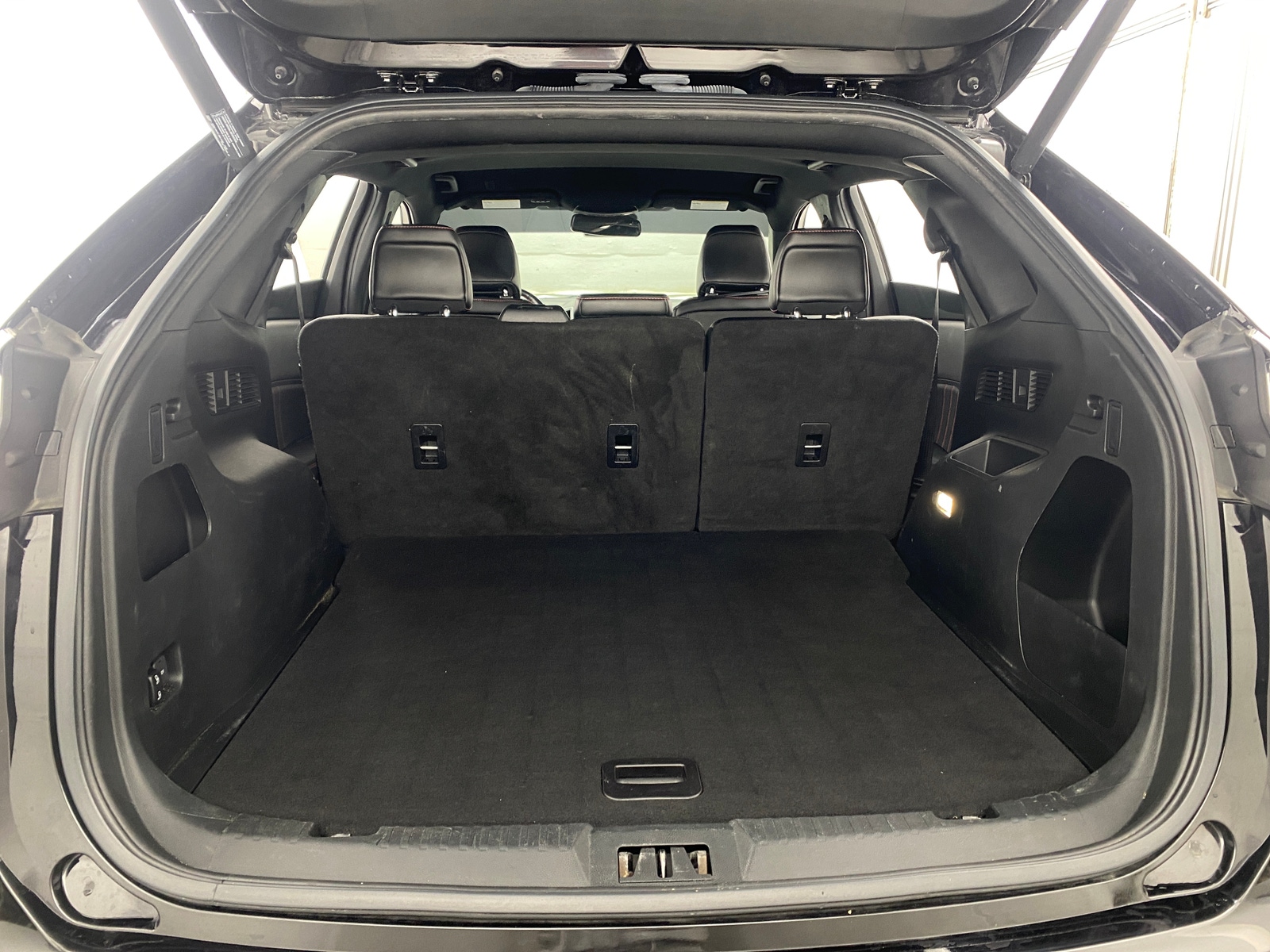 Thumbnail: 2021 Ford Edge - 6