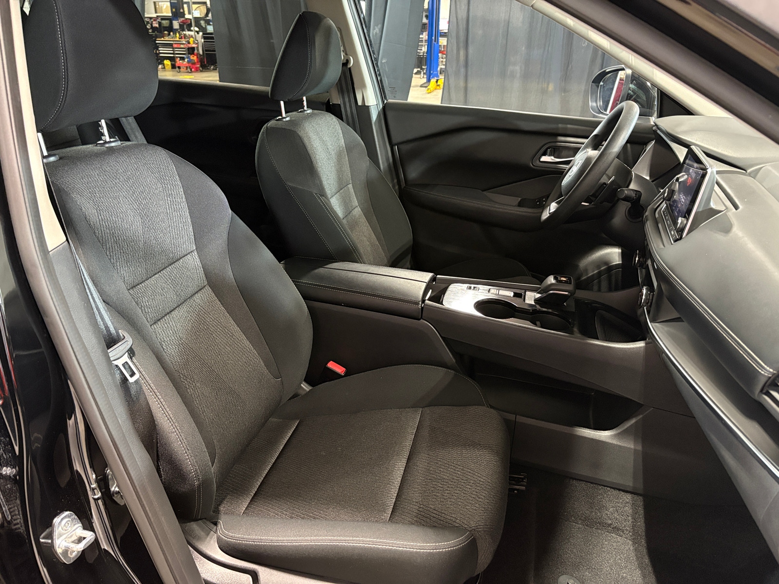 Thumbnail: 2024 Nissan Rogue - 2