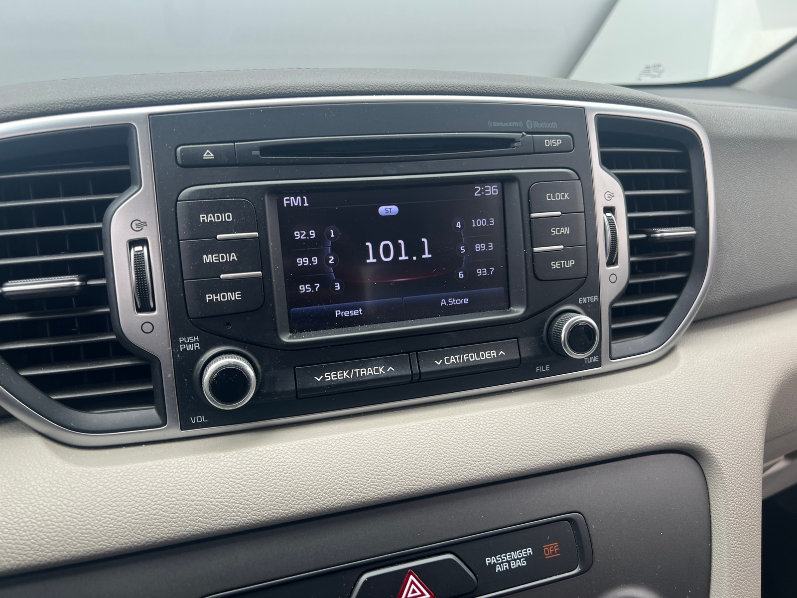 Thumbnail: 2017 Kia Sportage - 4