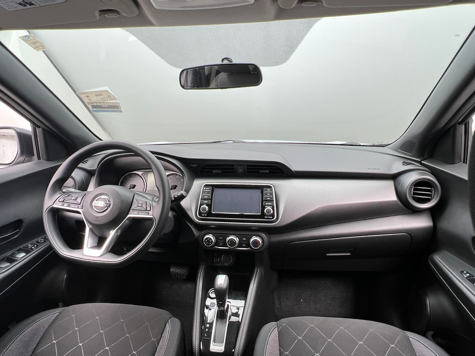 Thumbnail: 2019 Nissan Kicks - 3