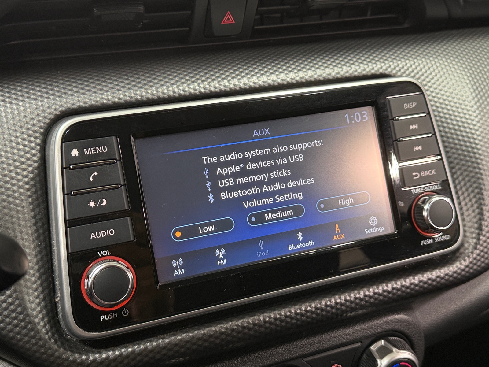 Thumbnail: 2019 Nissan Kicks - 4