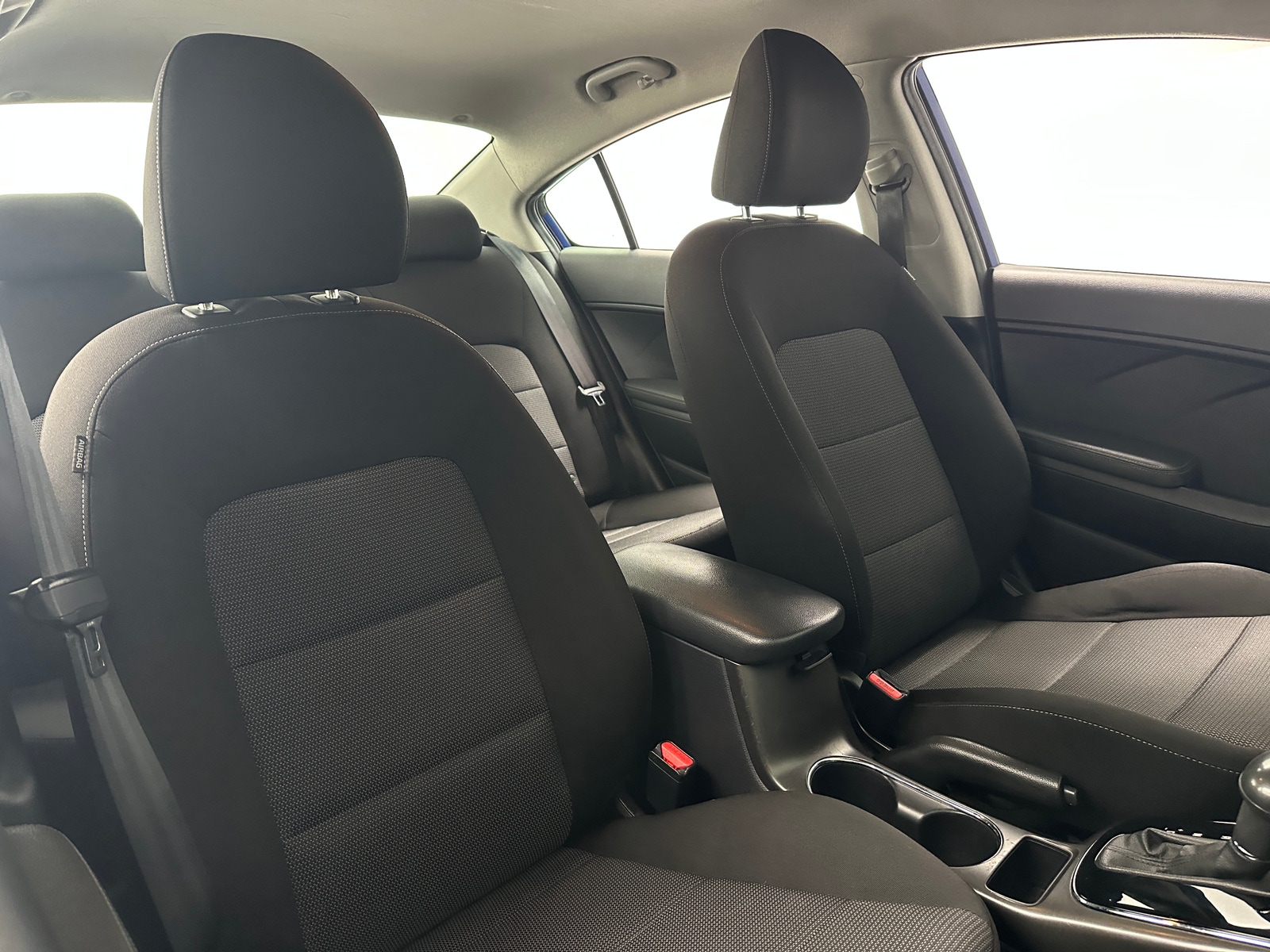 Thumbnail: 2017 Kia Forte - 2