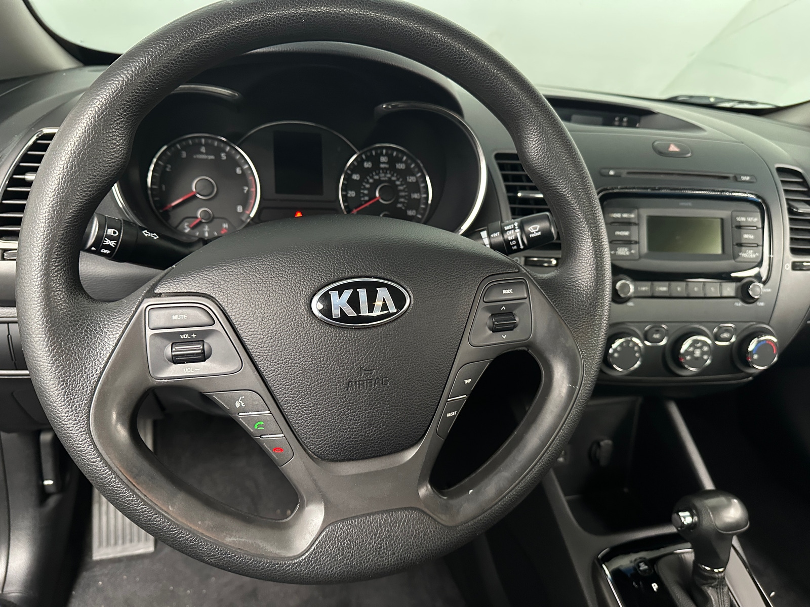 Thumbnail: 2017 Kia Forte - 5