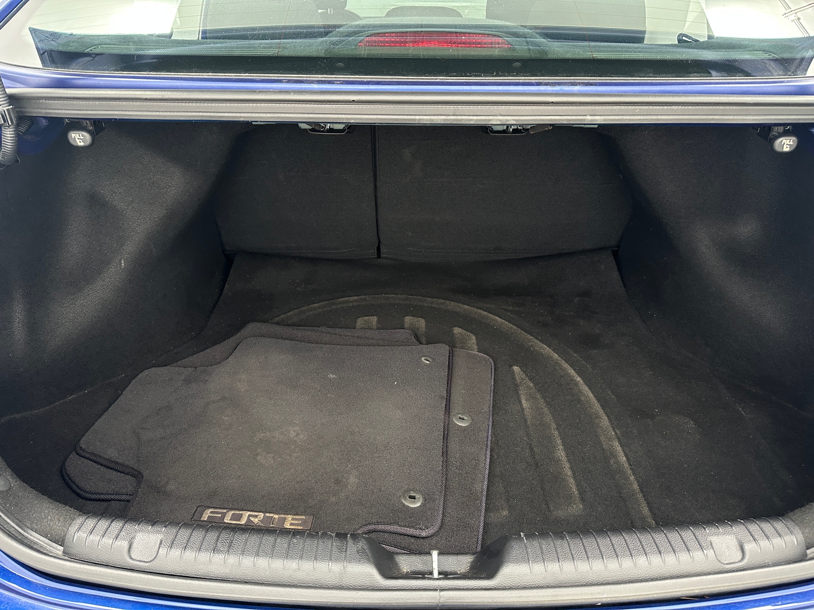 Thumbnail: 2017 Kia Forte - 7