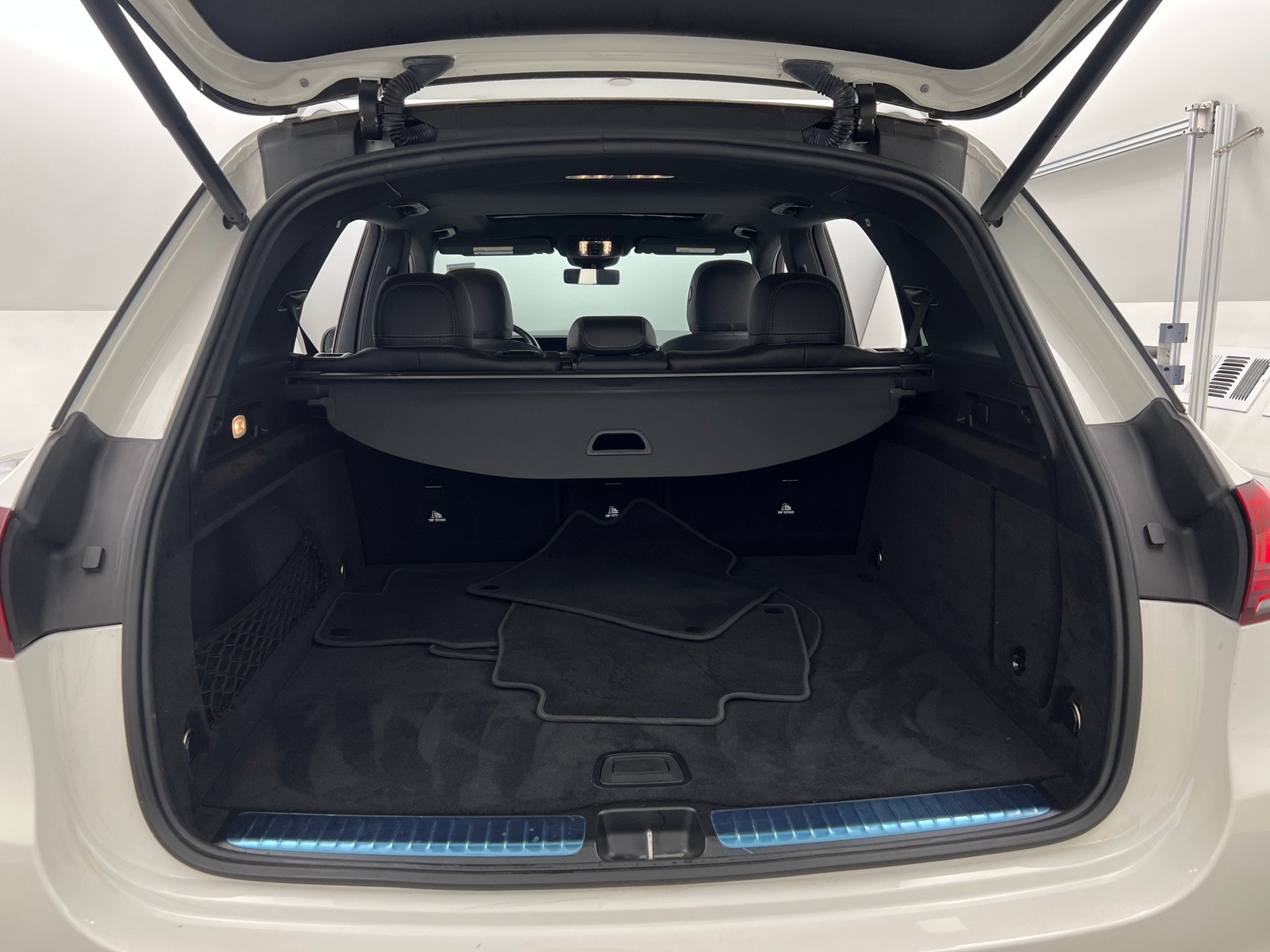 Thumbnail: 2023 Mercedes-Benz GLE - 6