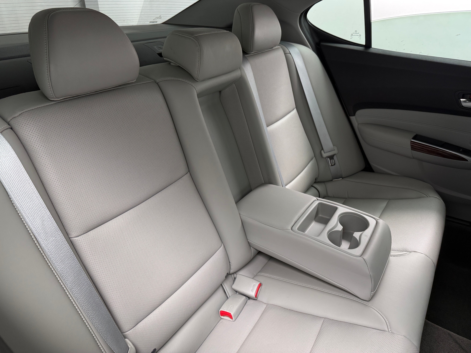 Thumbnail: 2017 Acura TLX - 6