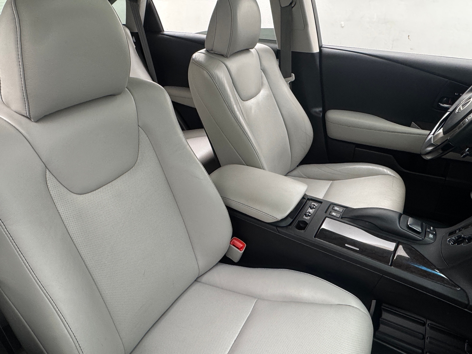 Thumbnail: 2013 Lexus RX - 2