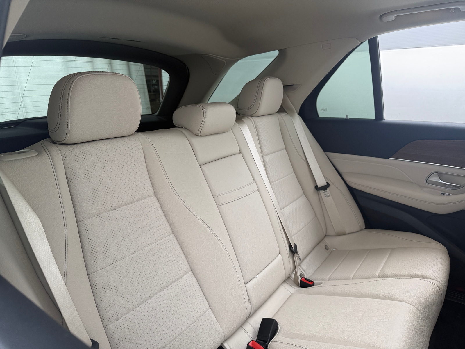 Thumbnail: 2025 Mercedes-Benz GLE - 5