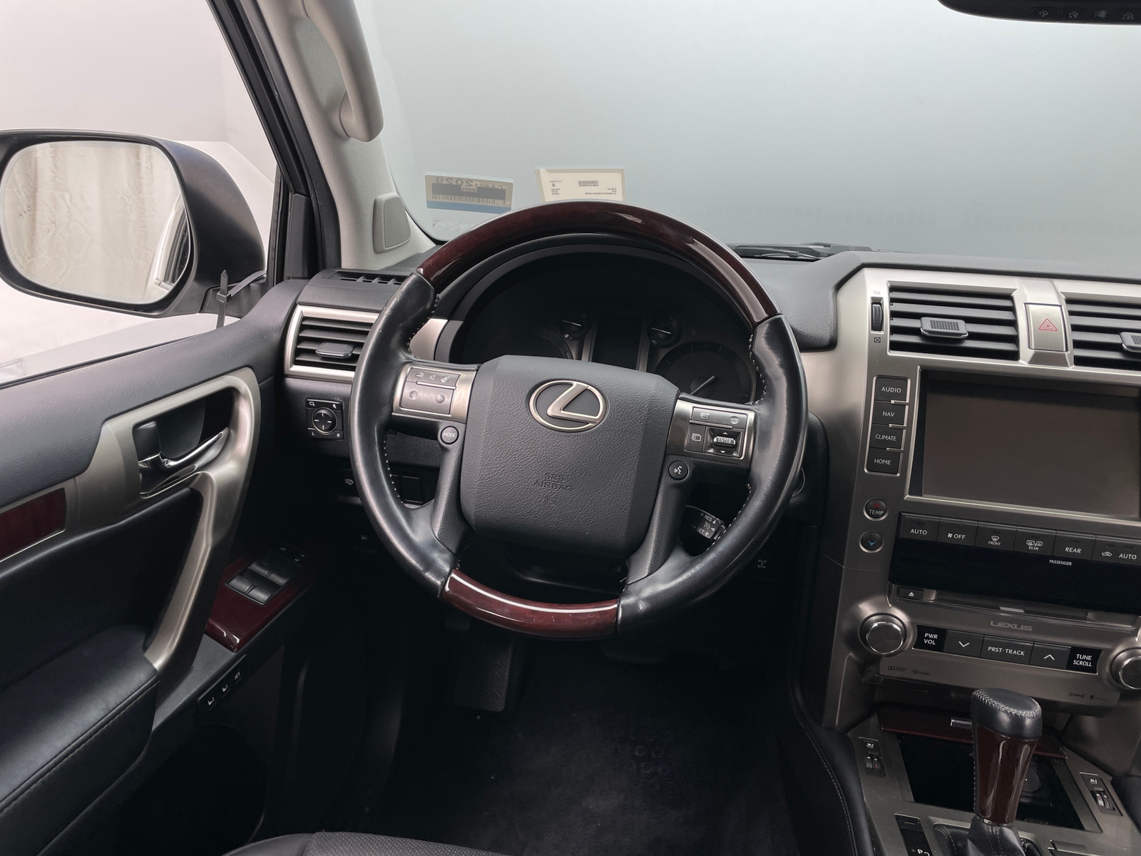 Thumbnail: 2019 Lexus GX - 4