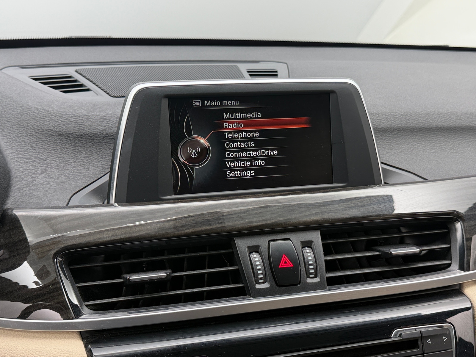 Thumbnail: 2017 BMW X1 - 3