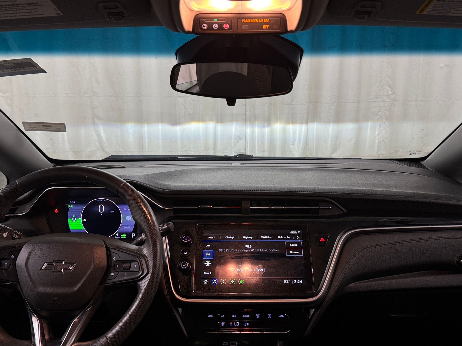 Thumbnail: 2023 Chevrolet Bolt EV - 3