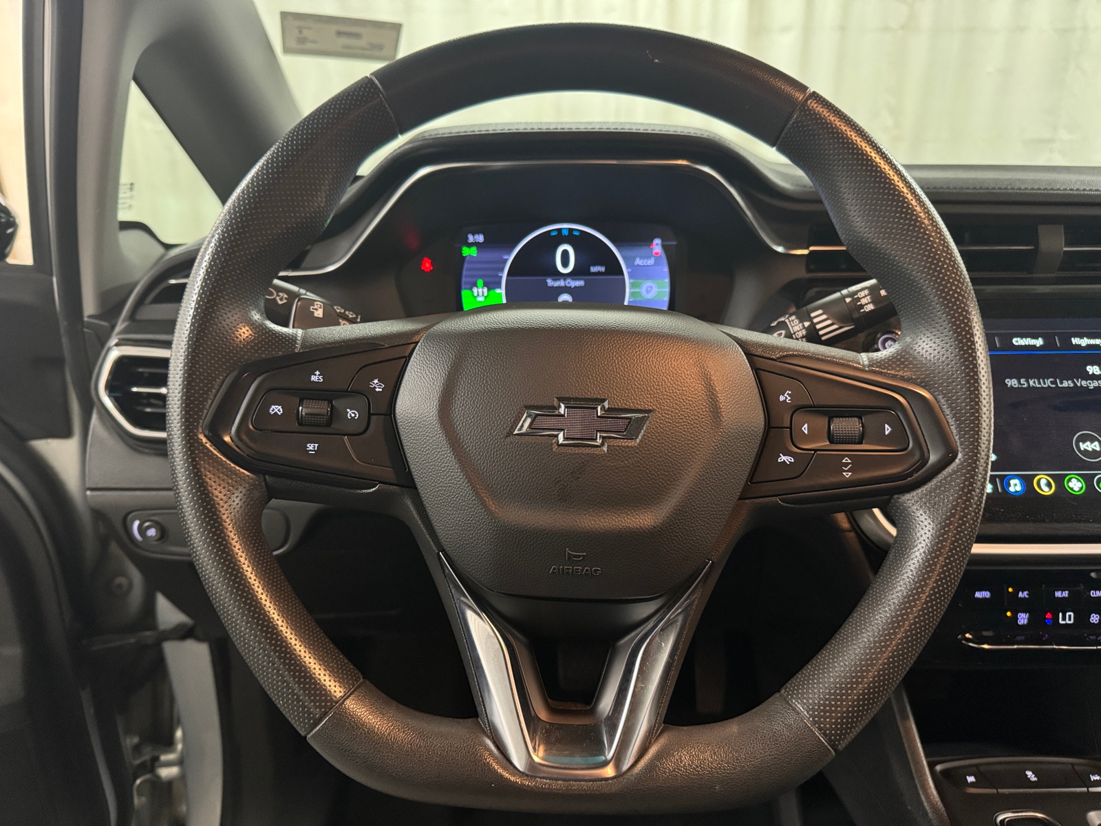 Thumbnail: 2023 Chevrolet Bolt EV - 5