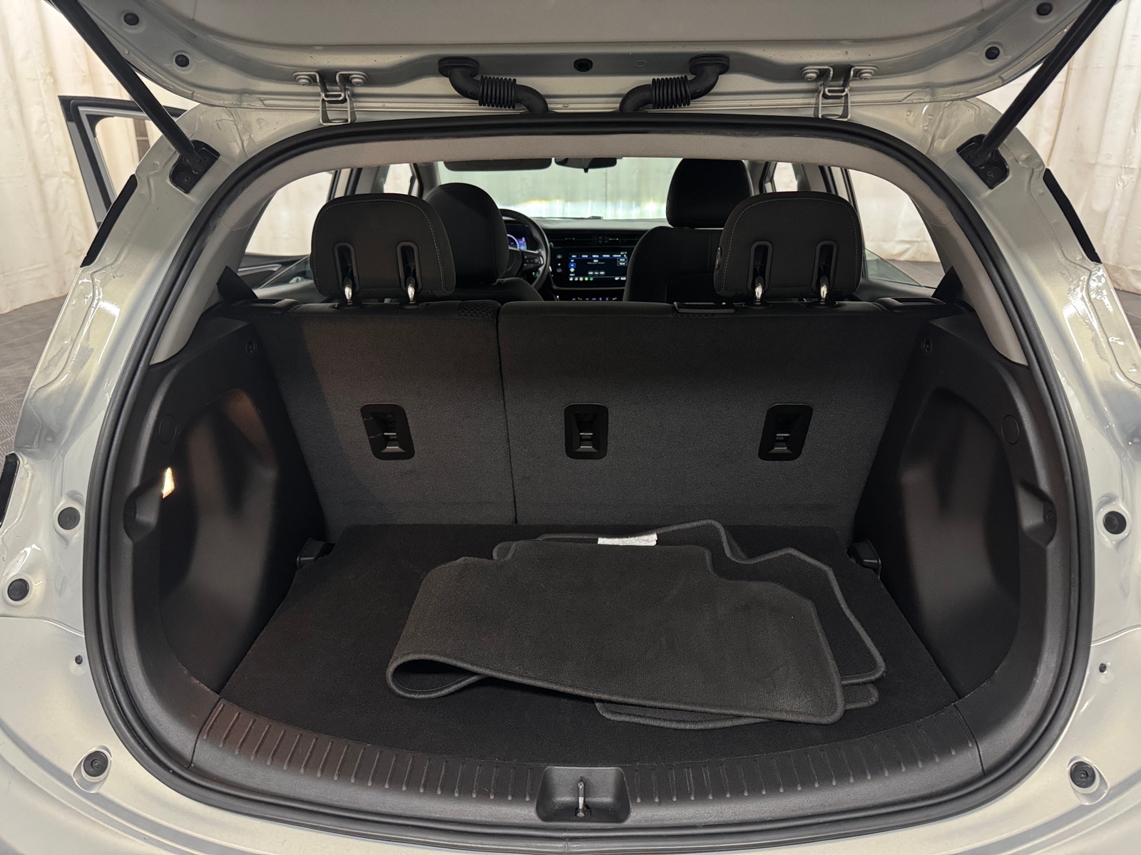 Thumbnail: 2023 Chevrolet Bolt EV - 7