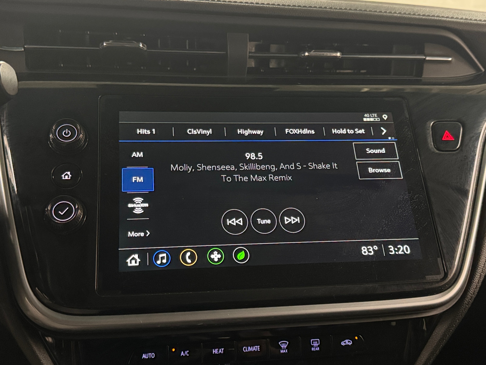 Thumbnail: 2023 Chevrolet Bolt EV - 4