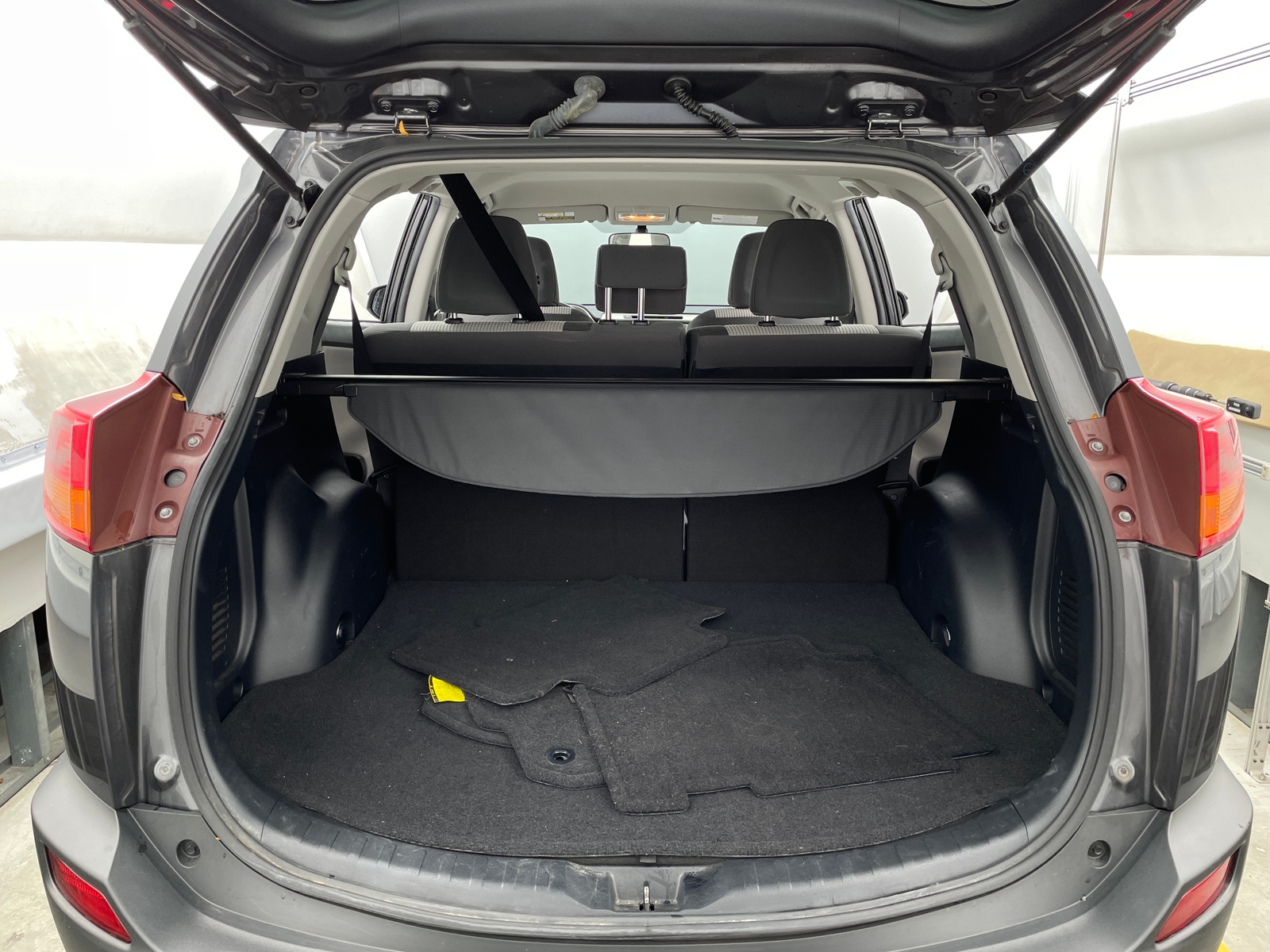 Thumbnail: 2015 Toyota RAV4 - 7