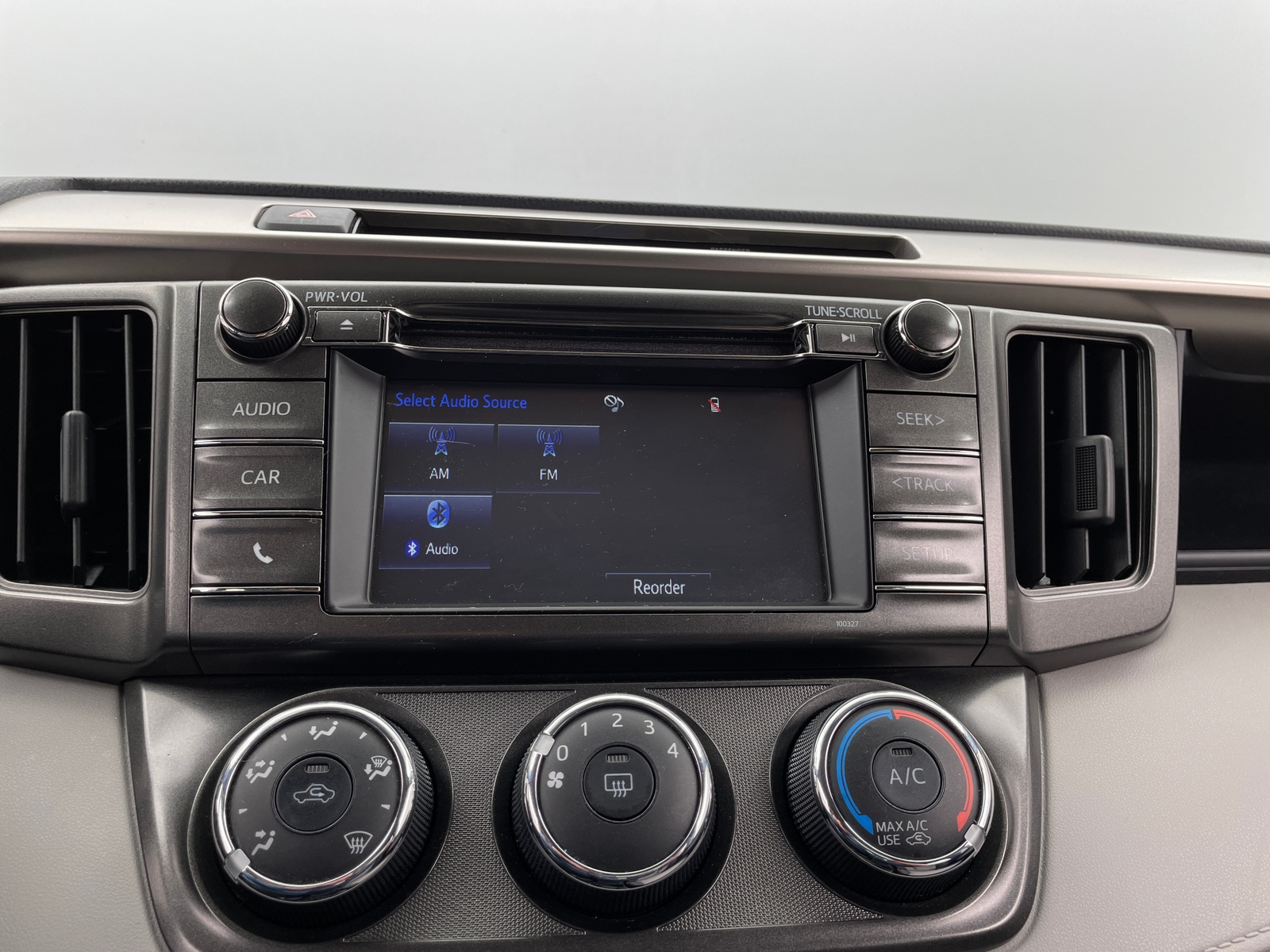 Thumbnail: 2015 Toyota RAV4 - 4