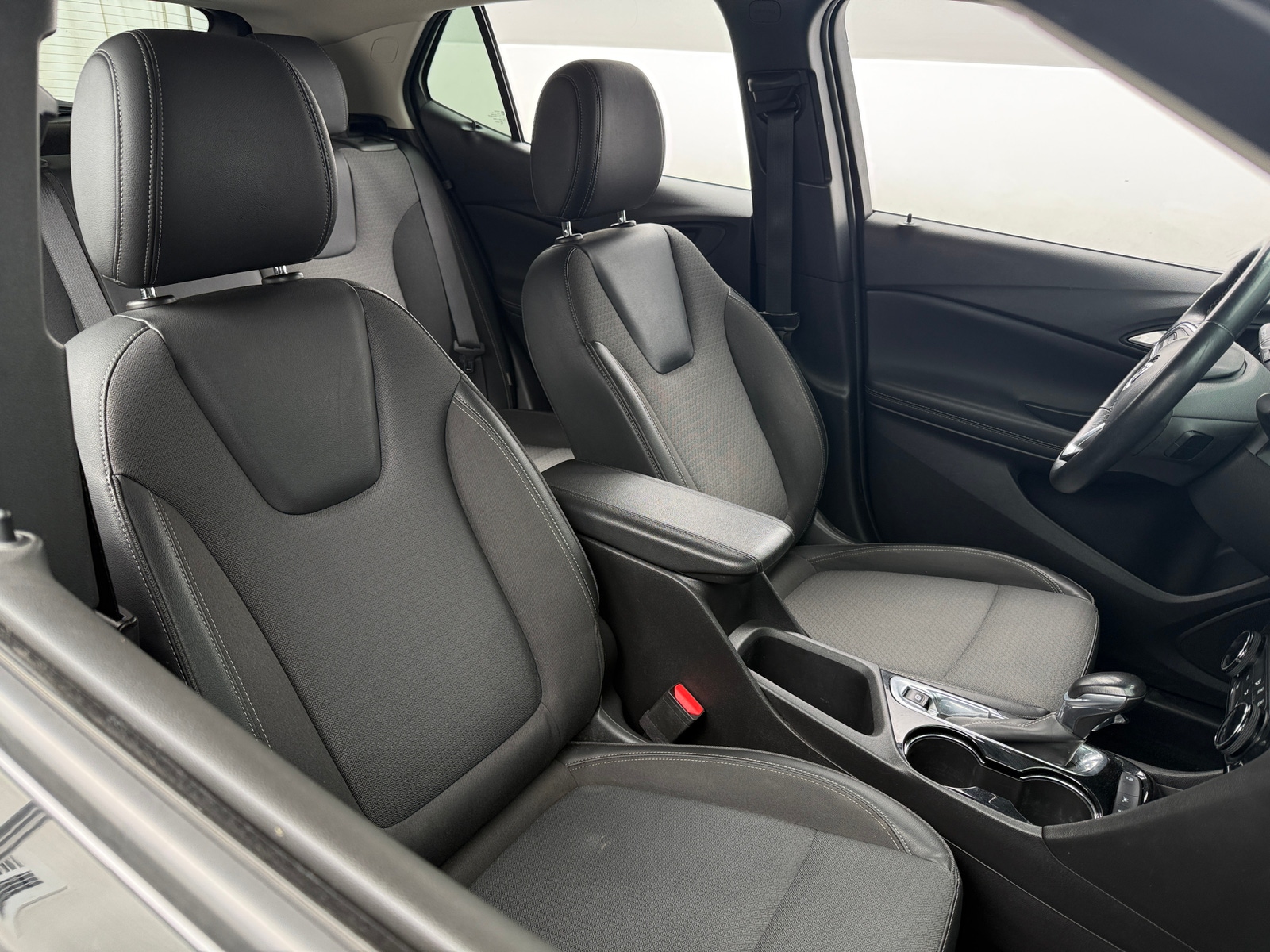 Thumbnail: 2021 Buick Encore GX - 2