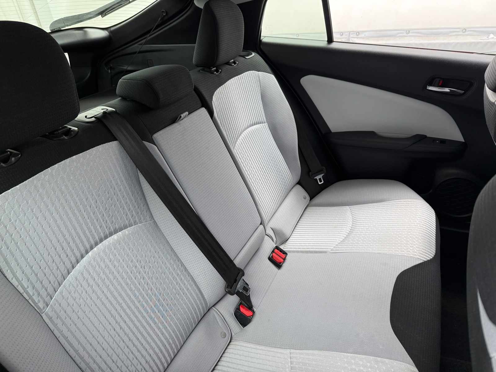 Thumbnail: 2017 Toyota Prius - 6