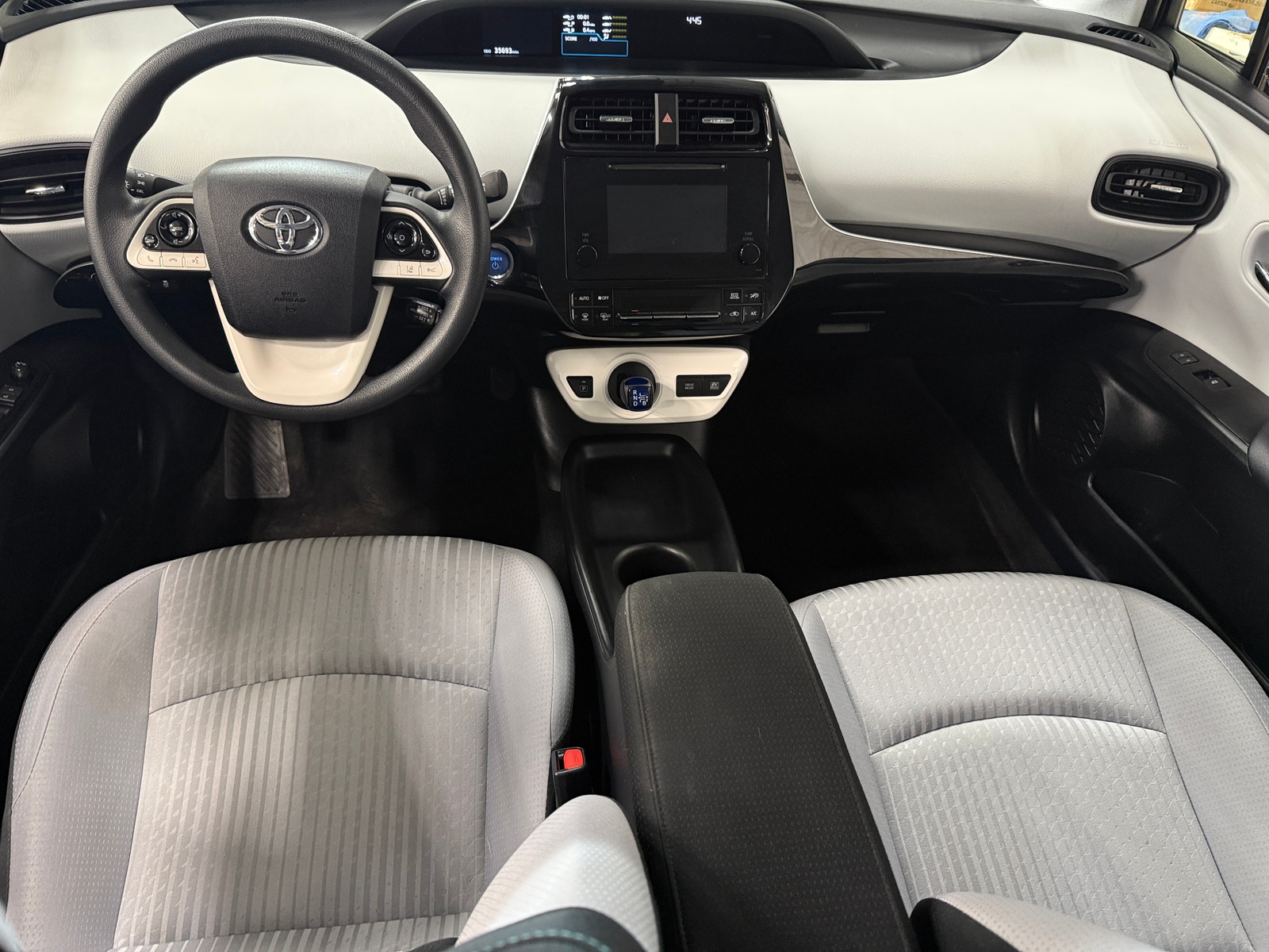 Thumbnail: 2017 Toyota Prius - 3