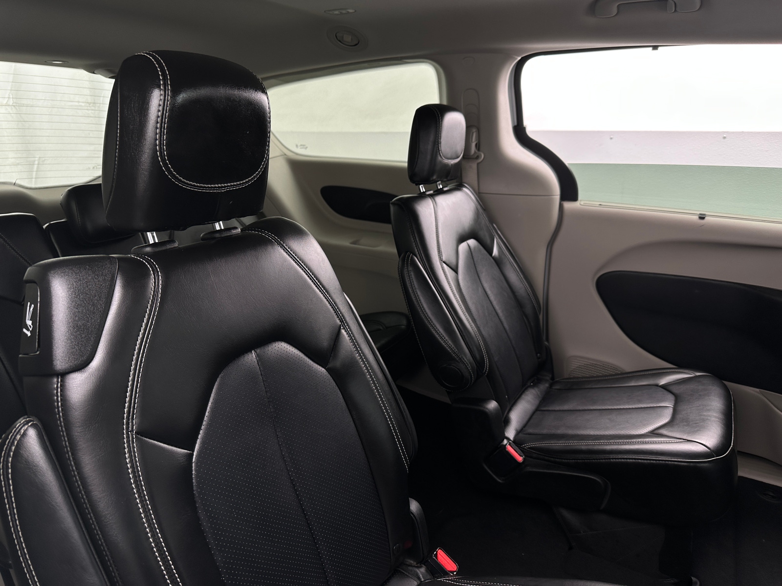 Thumbnail: 2024 Chrysler Pacifica - 5