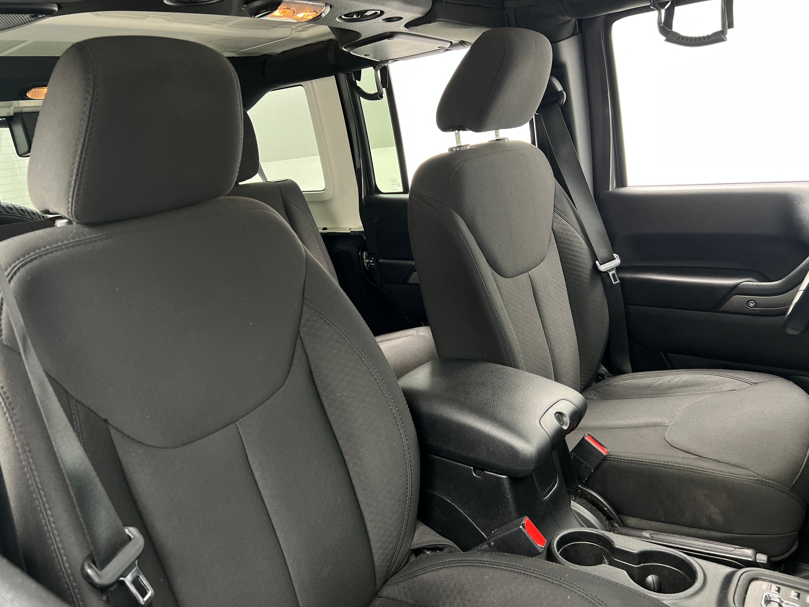 Thumbnail: 2017 Jeep Wrangler - 2