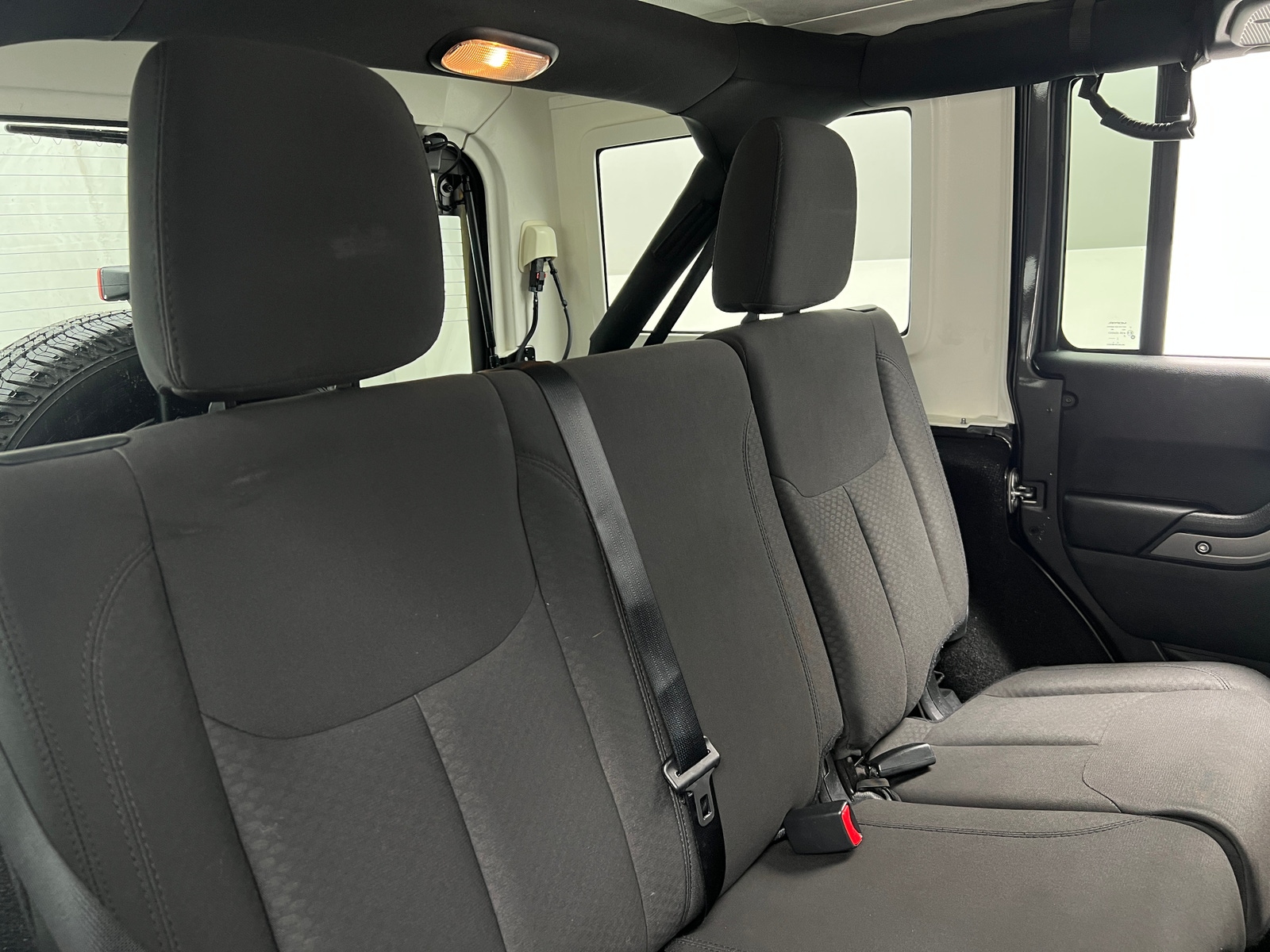 Thumbnail: 2017 Jeep Wrangler - 6