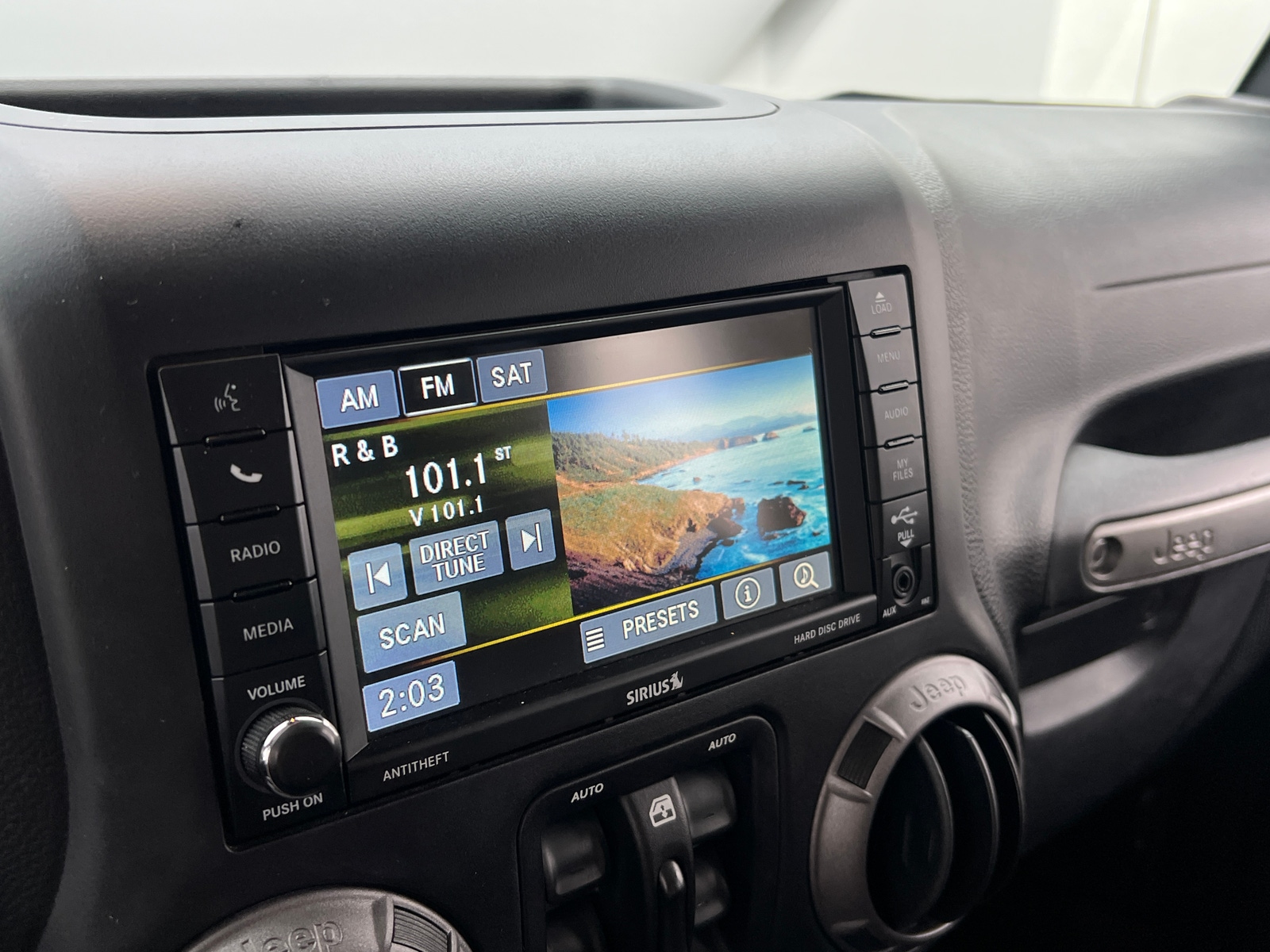 Thumbnail: 2017 Jeep Wrangler - 4