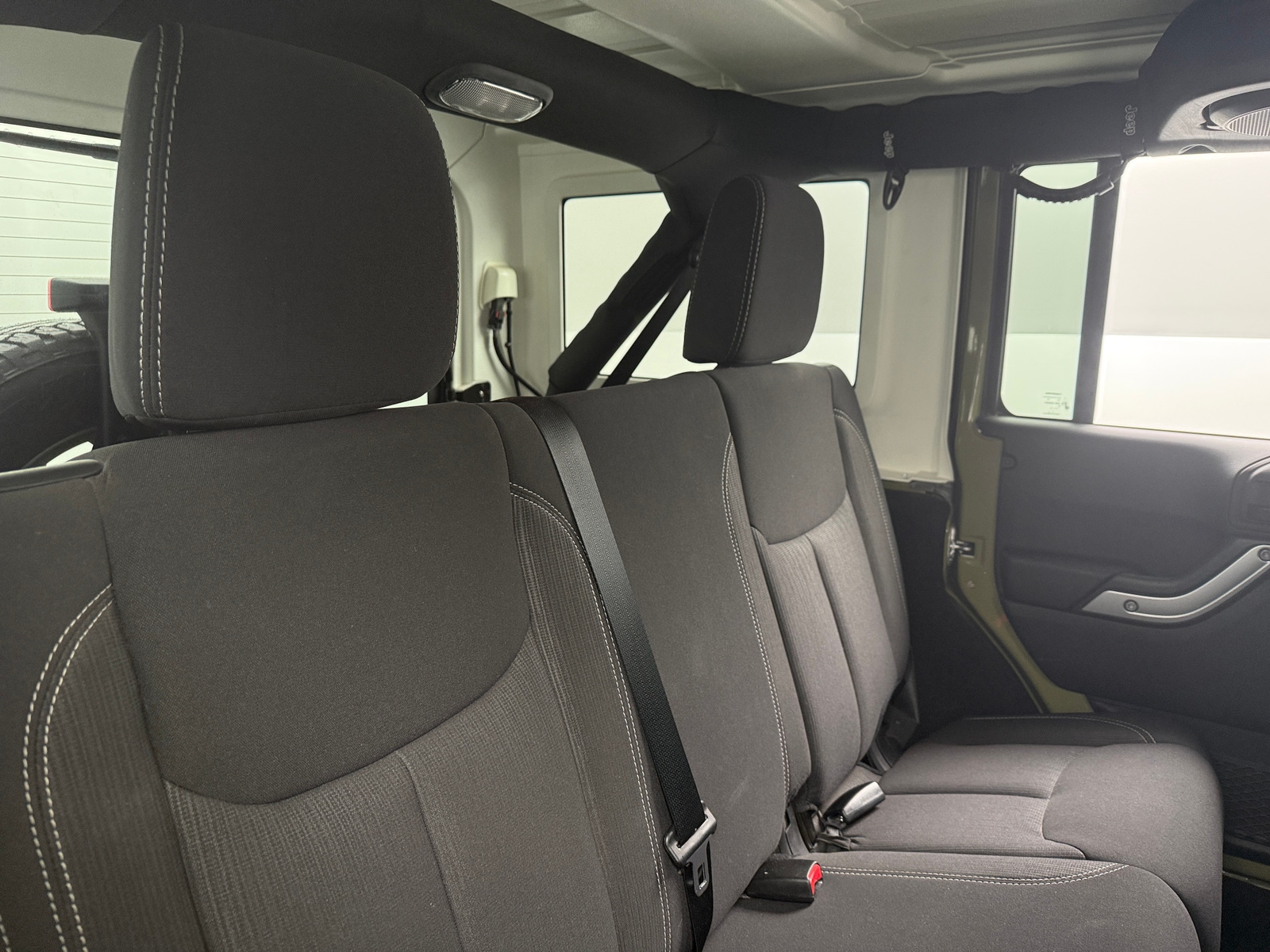 Thumbnail: 2013 Jeep Wrangler - 6