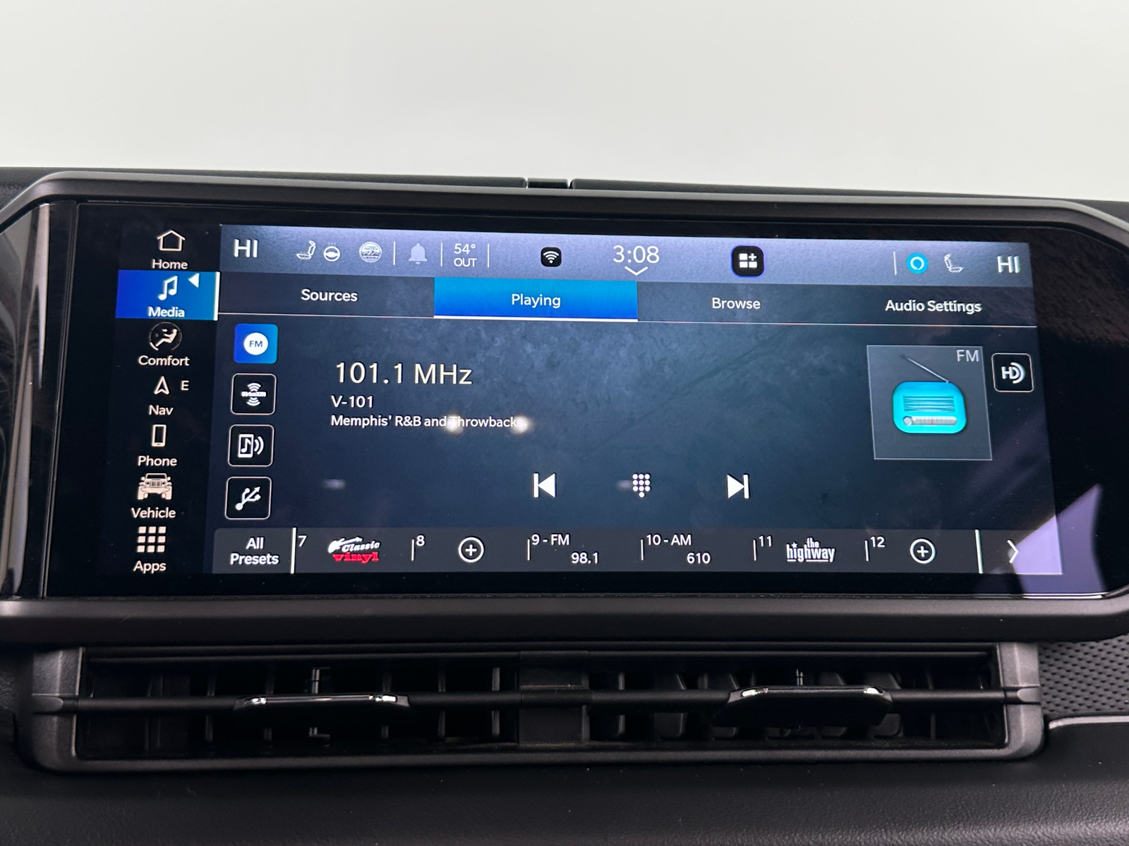 Thumbnail: 2024 Jeep Wrangler - 4